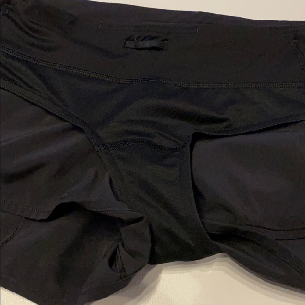 🚫SOLD🚫 Lululemon Black Reflective Dot Speeds - Picture 4 of 5